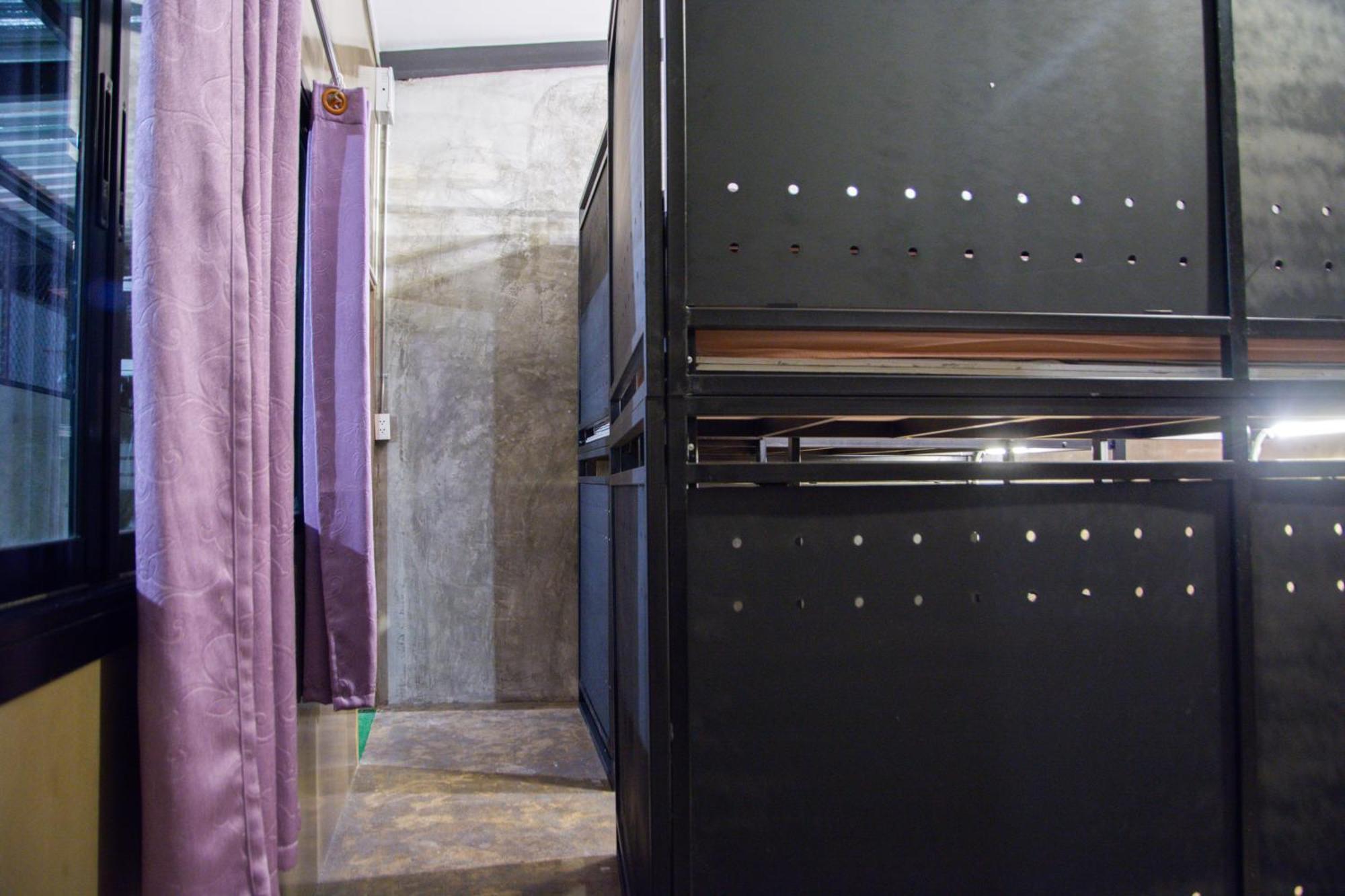 Area81 Hideout Hostel Bangkok Zewnętrze zdjęcie