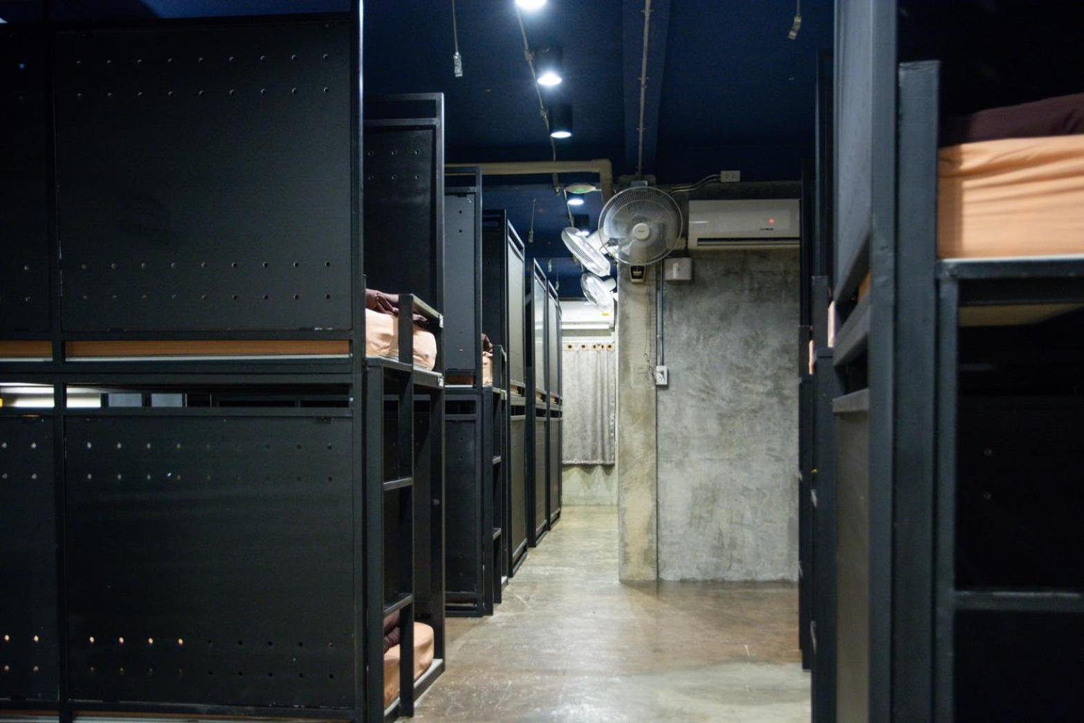 Area81 Hideout Hostel Bangkok Zewnętrze zdjęcie