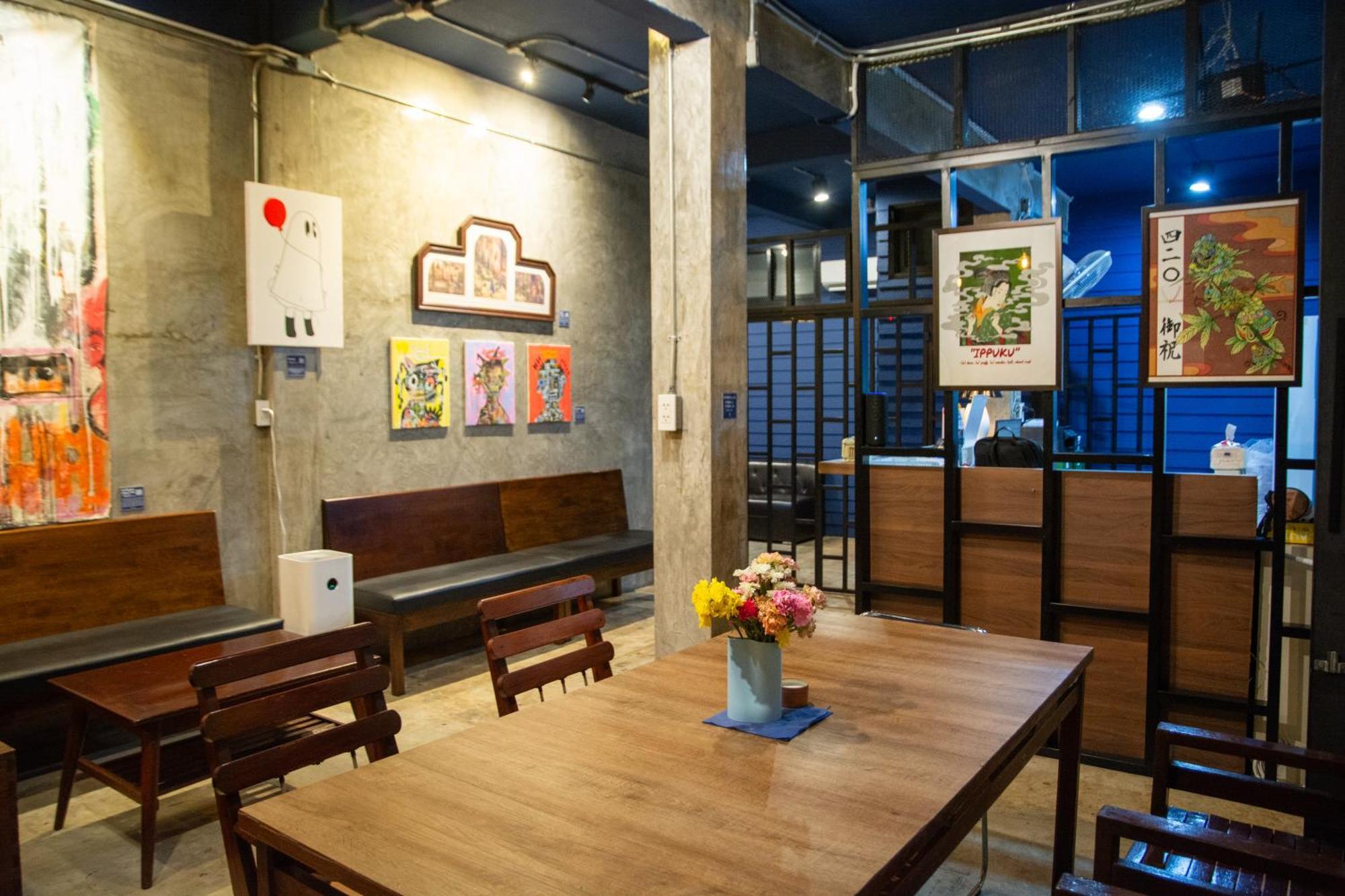 Area81 Hideout Hostel Bangkok Zewnętrze zdjęcie